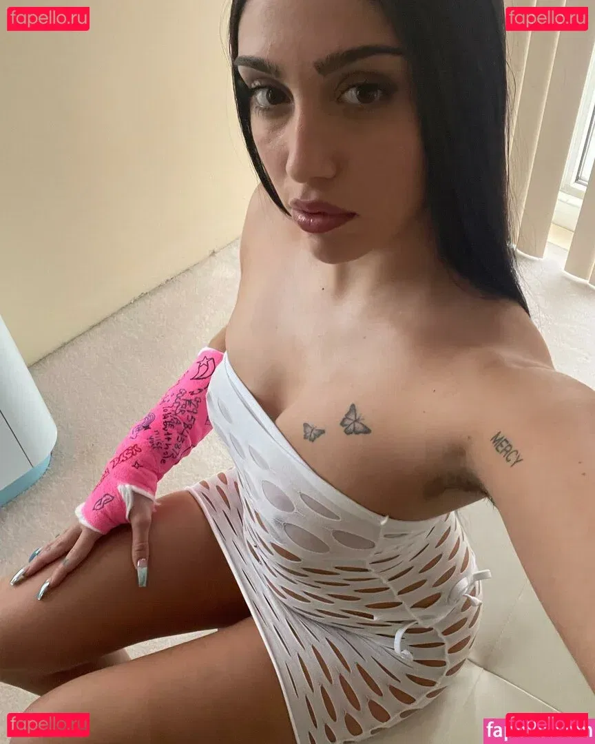 Lourdes Leon Onlyfans Photo Gallery 