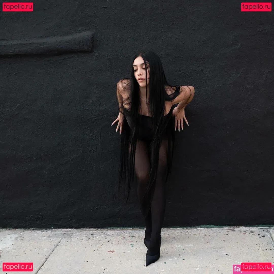 Lourdes Leon Onlyfans Photo Gallery 