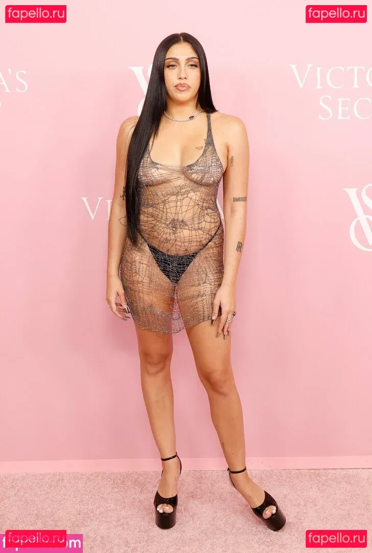 Lourdes Leon Onlyfans Photo Gallery 