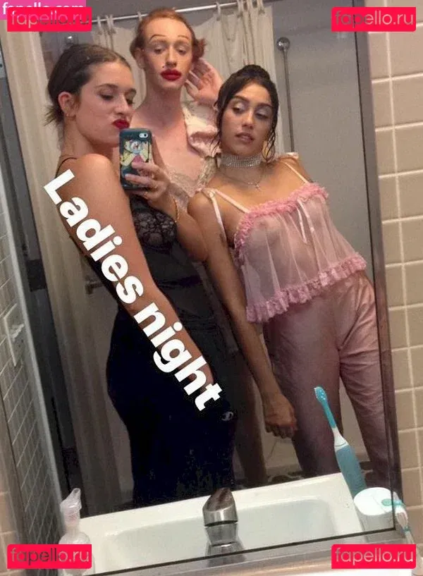 Lourdes Leon Onlyfans Photo Gallery 