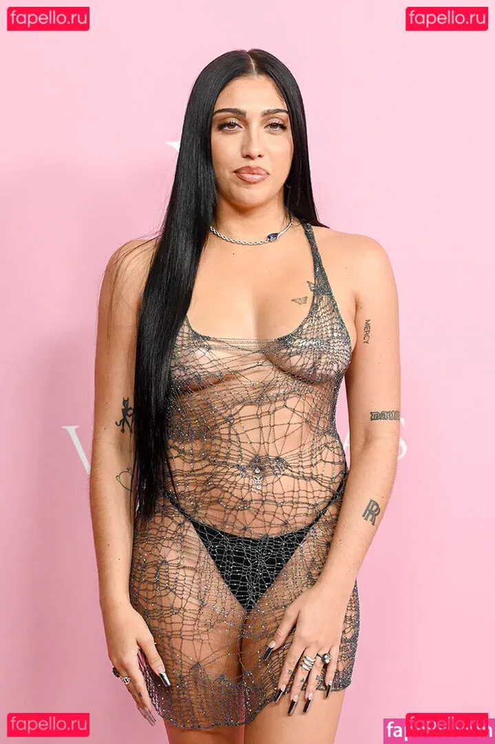 Lourdes Leon Onlyfans Photo Gallery 