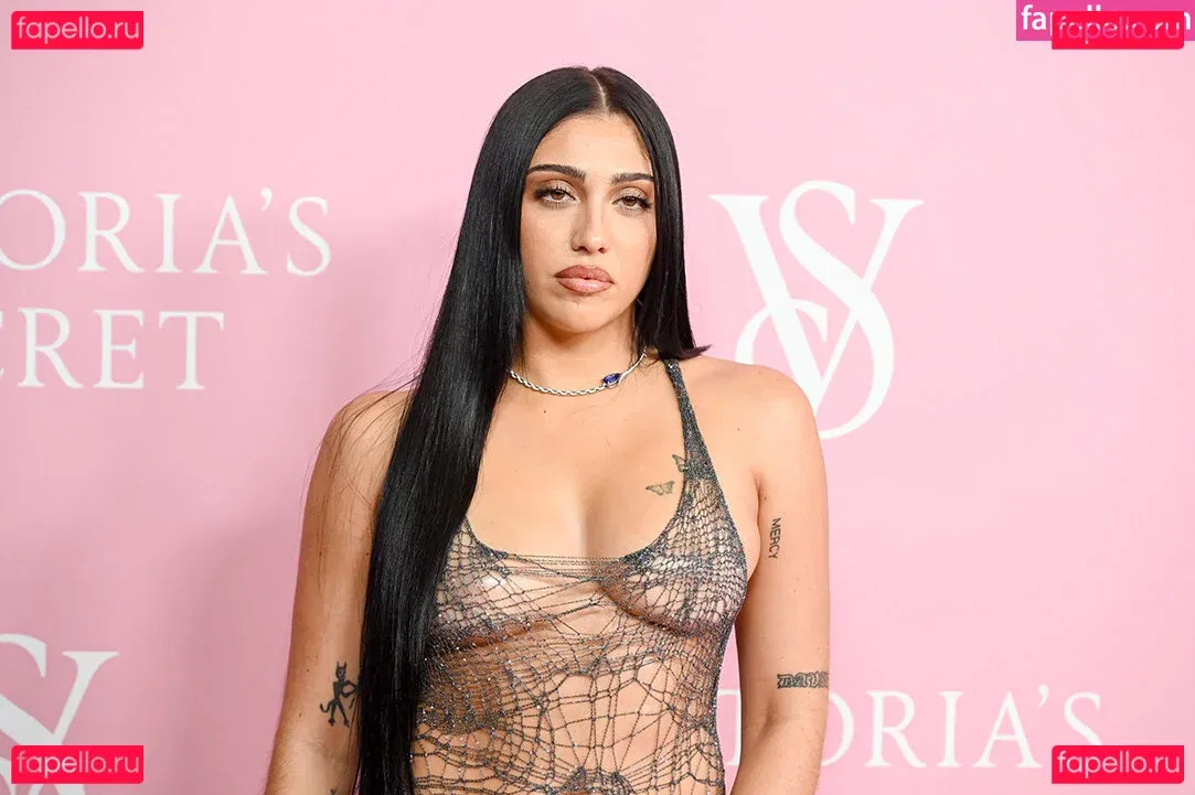 Lourdes Leon Onlyfans Photo Gallery 