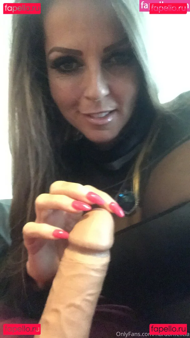 Felicia Hardon Onlyfans Photo Gallery 