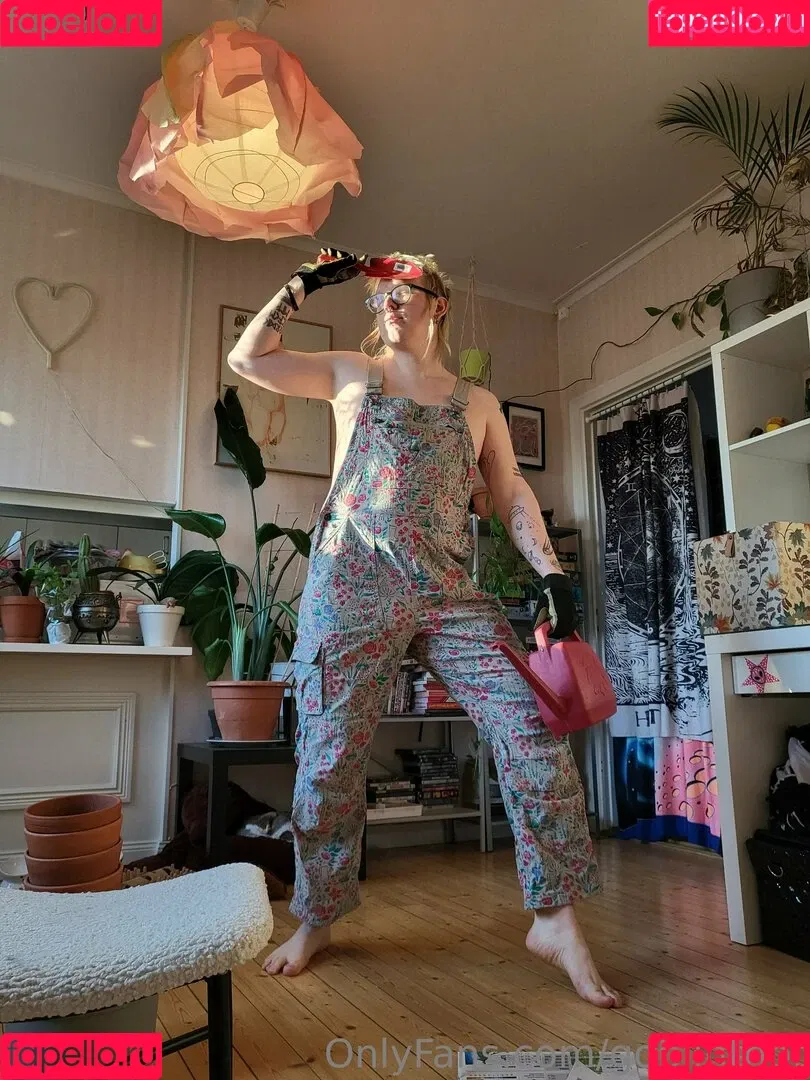 goblinthot Onlyfans Photo Gallery 