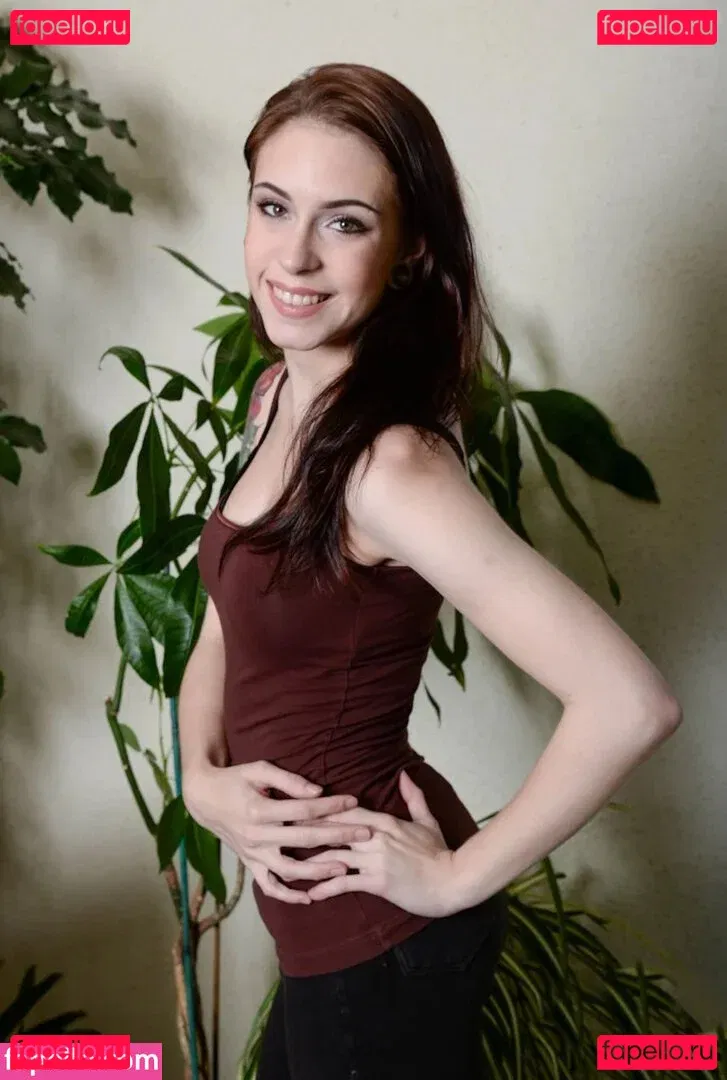 Anna De Ville Onlyfans Photo Gallery 