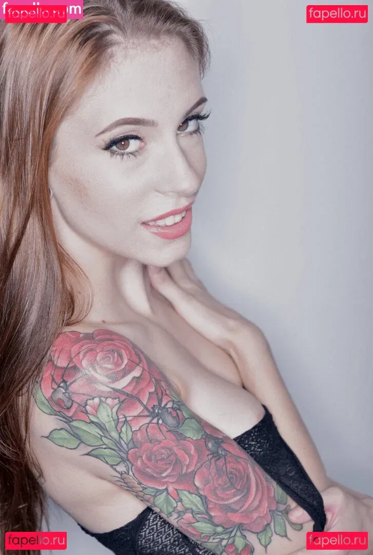 Anna De Ville Onlyfans Photo Gallery 