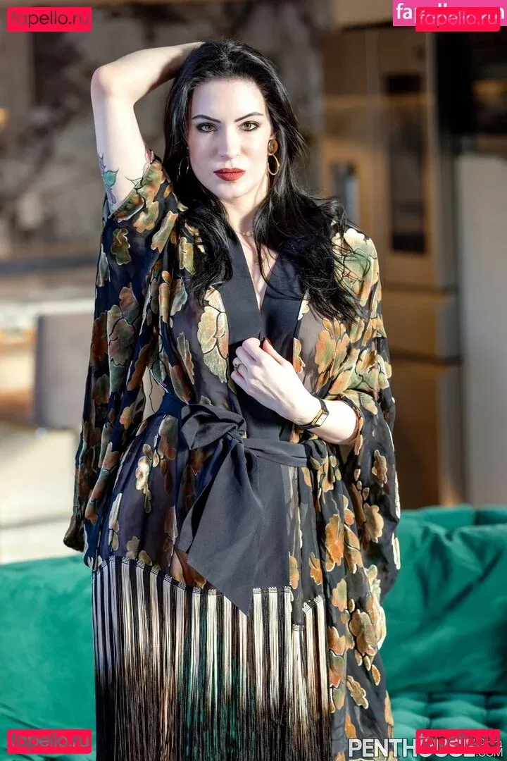 Anna De Ville Onlyfans Photo Gallery 