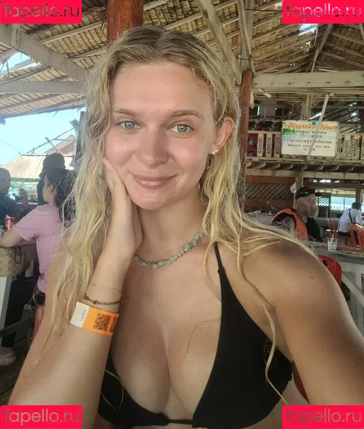 freya.msx Onlyfans Photo Gallery 