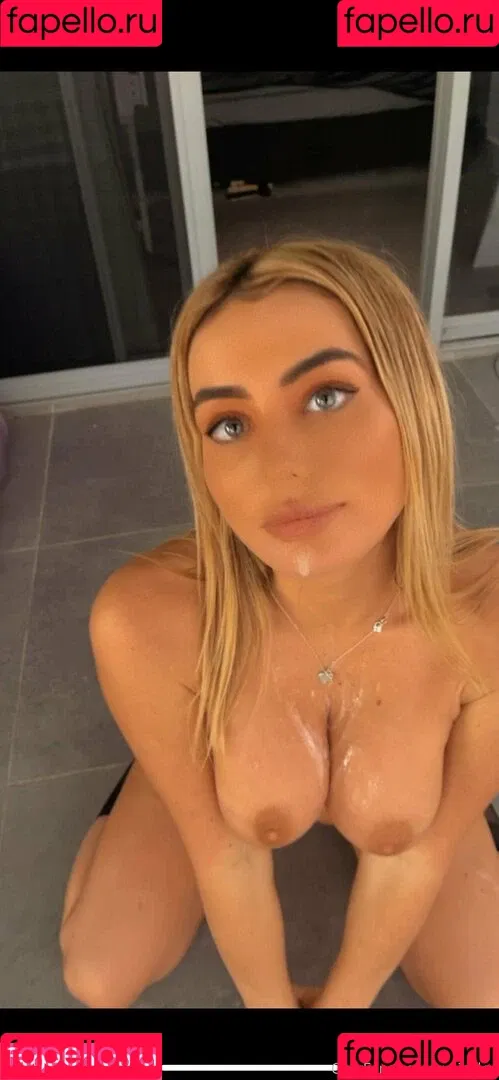 luciealex Onlyfans Photo Gallery 