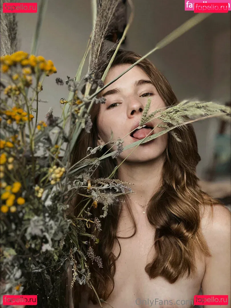 scrtwpn Onlyfans Photo Gallery 