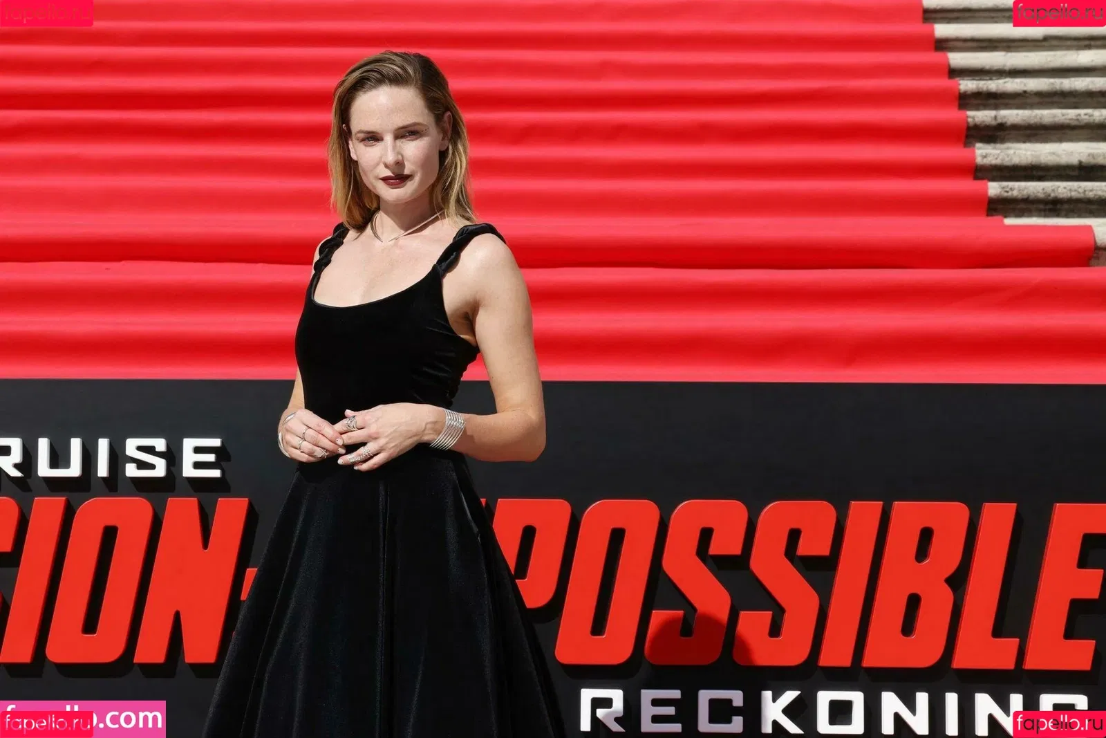 Rebecca Ferguson Onlyfans Photo Gallery 
