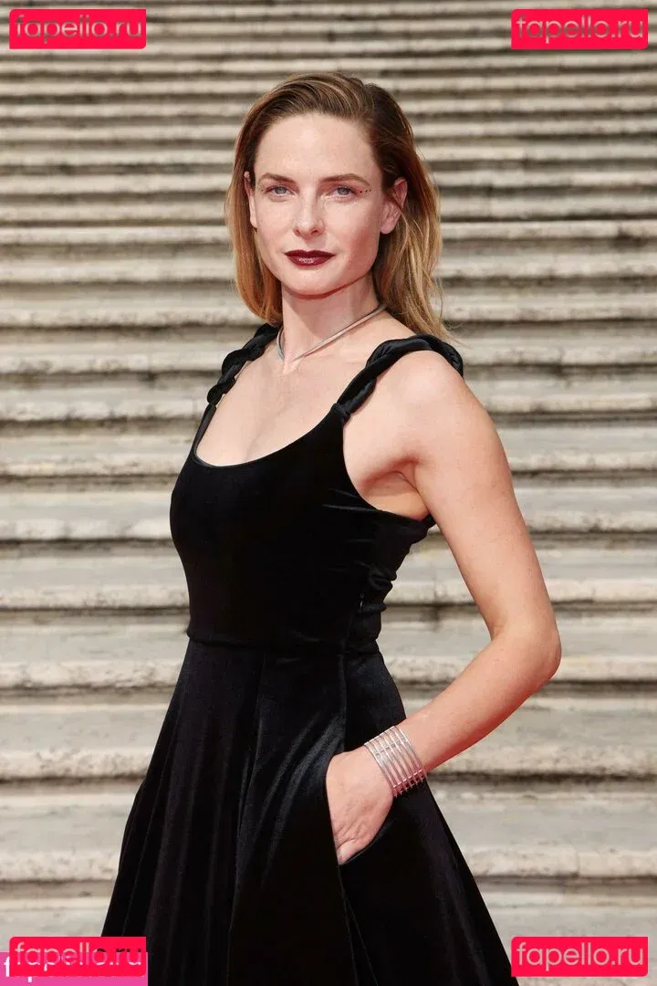 Rebecca Ferguson Onlyfans Photo Gallery 