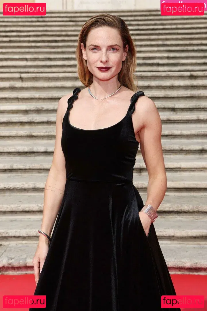 Rebecca Ferguson Onlyfans Photo Gallery 