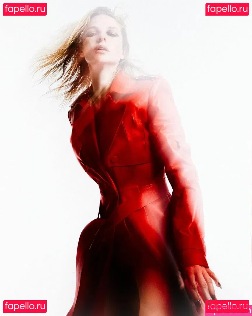 Rebecca Ferguson Onlyfans Photo Gallery 