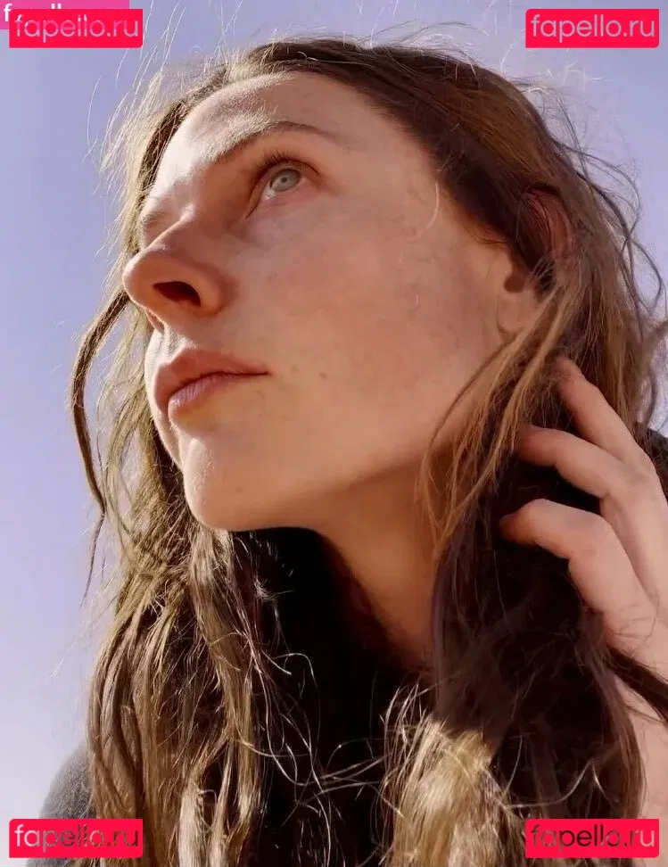 Rebecca Ferguson Onlyfans Photo Gallery 