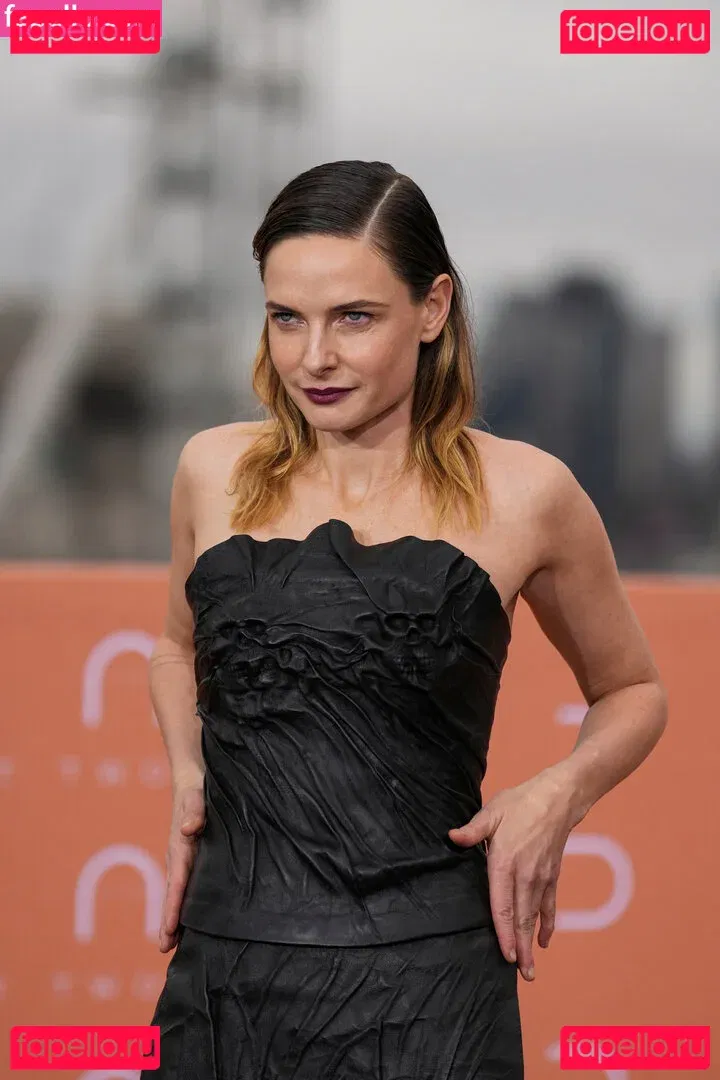 Rebecca Ferguson Onlyfans Photo Gallery 