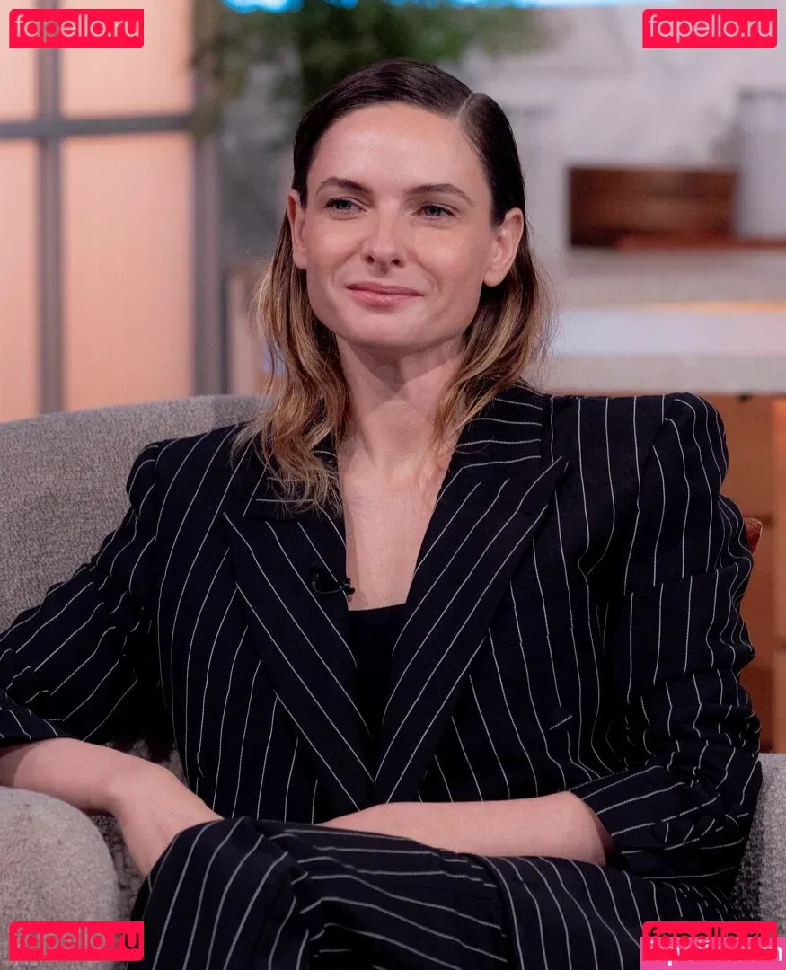 Rebecca Ferguson Onlyfans Photo Gallery 