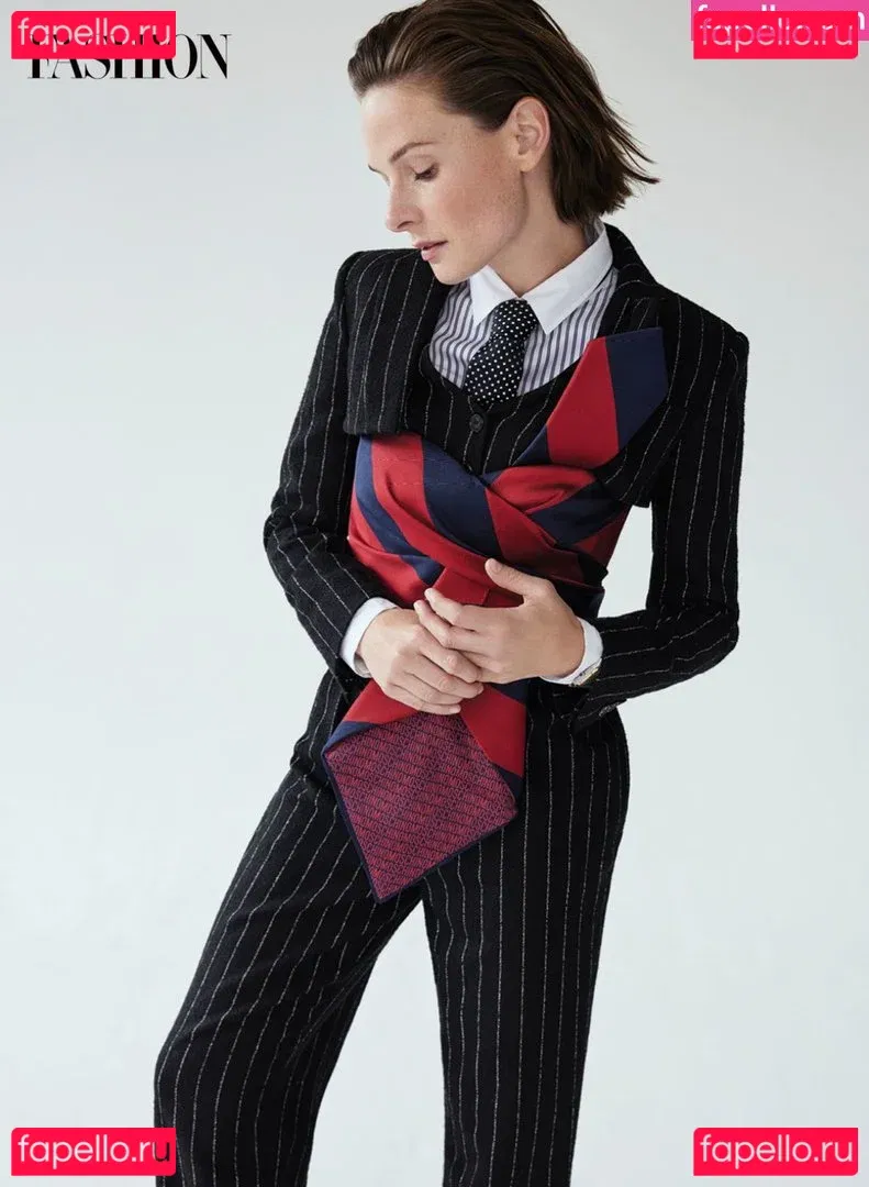 Rebecca Ferguson Onlyfans Photo Gallery 