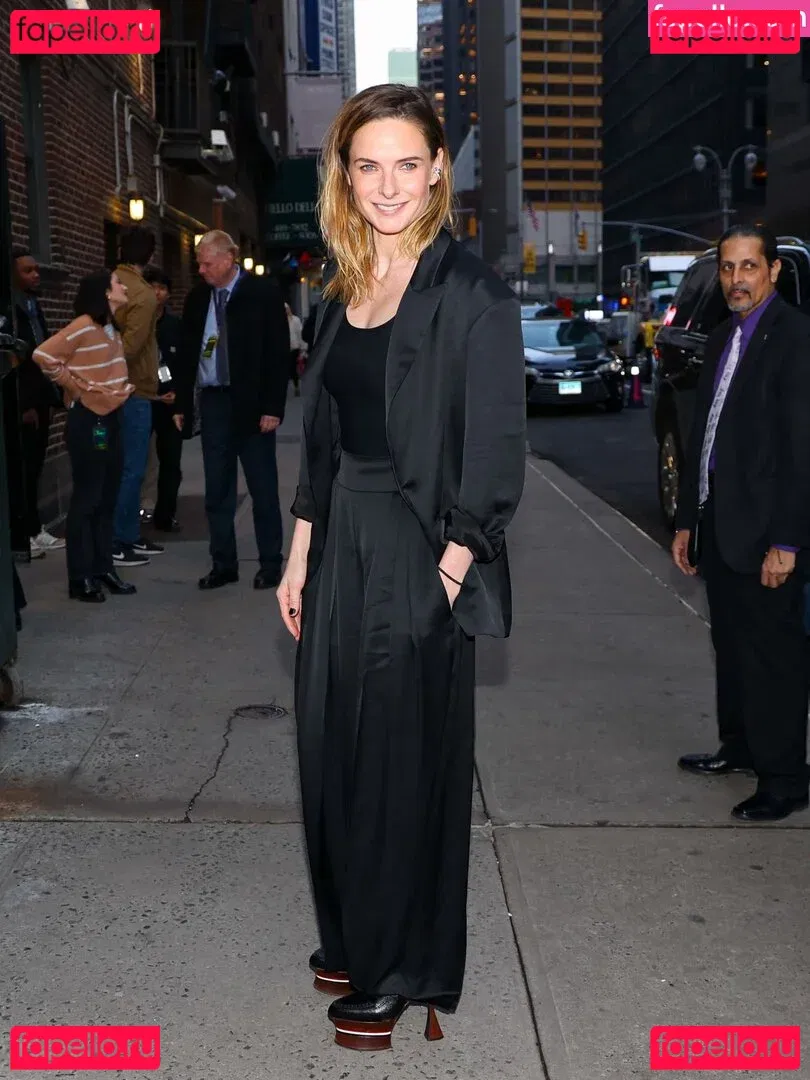 Rebecca Ferguson Onlyfans Photo Gallery 