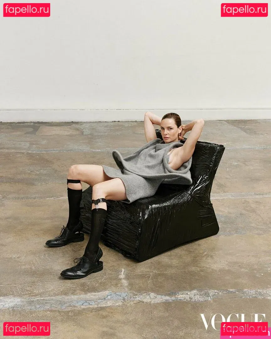 Rebecca Ferguson Onlyfans Photo Gallery 