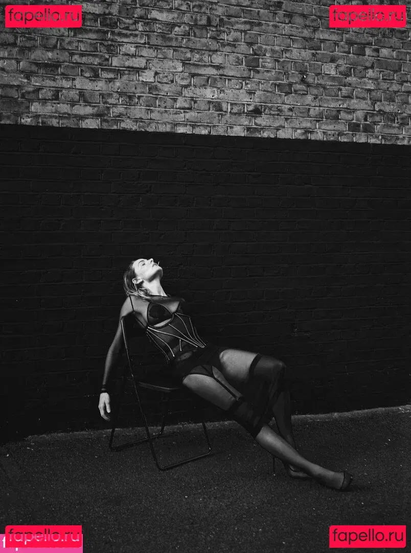 Rebecca Ferguson Onlyfans Photo Gallery 