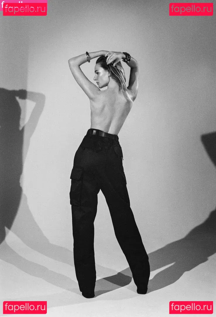 Rebecca Ferguson Onlyfans Photo Gallery 