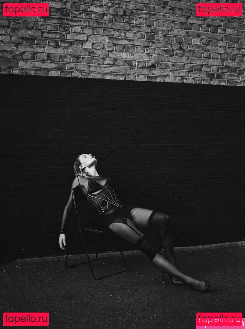 Rebecca Ferguson Onlyfans Photo Gallery 