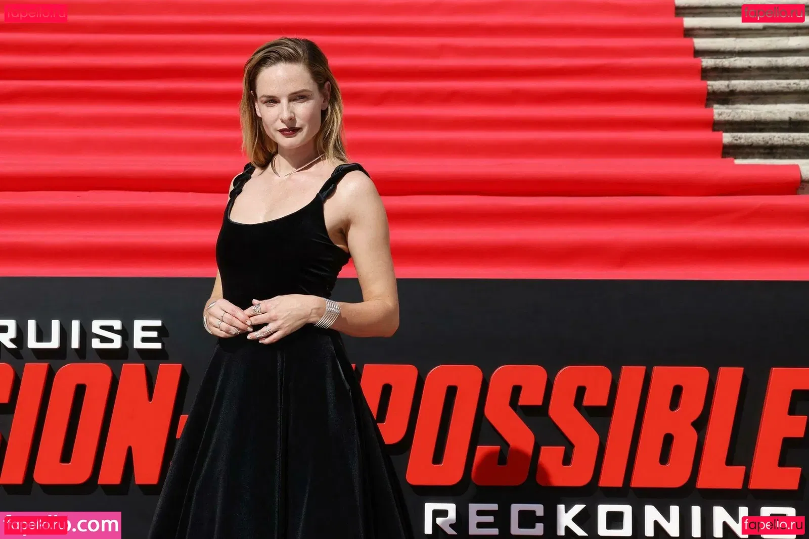 Rebecca Ferguson Onlyfans Photo Gallery 