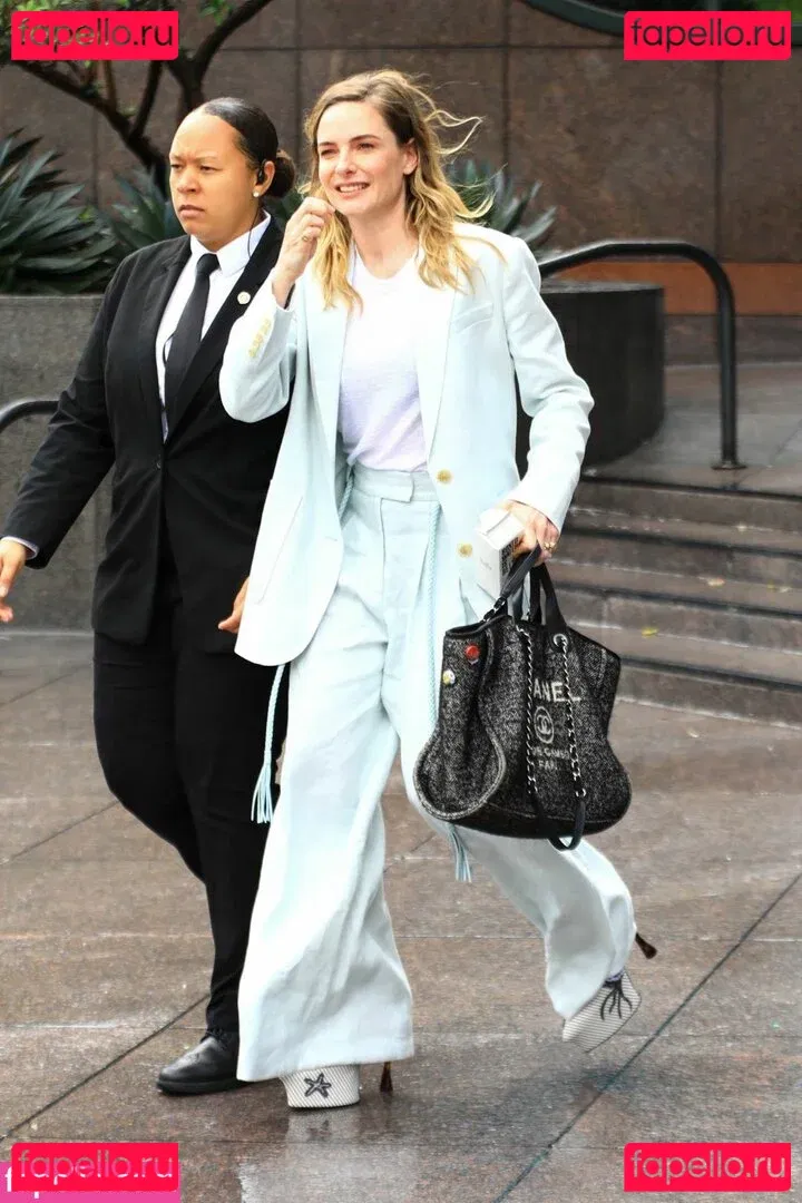 Rebecca Ferguson Onlyfans Photo Gallery 