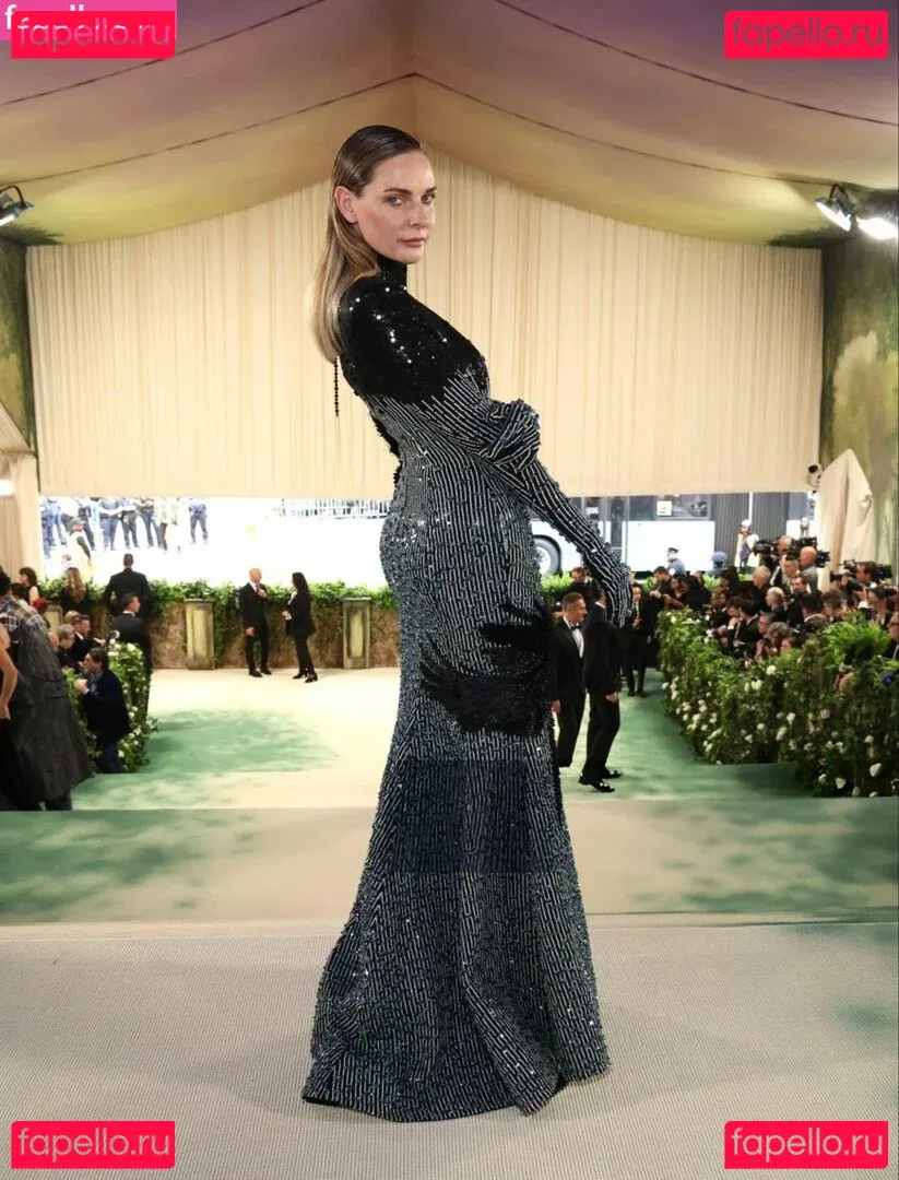 Rebecca Ferguson Onlyfans Photo Gallery 