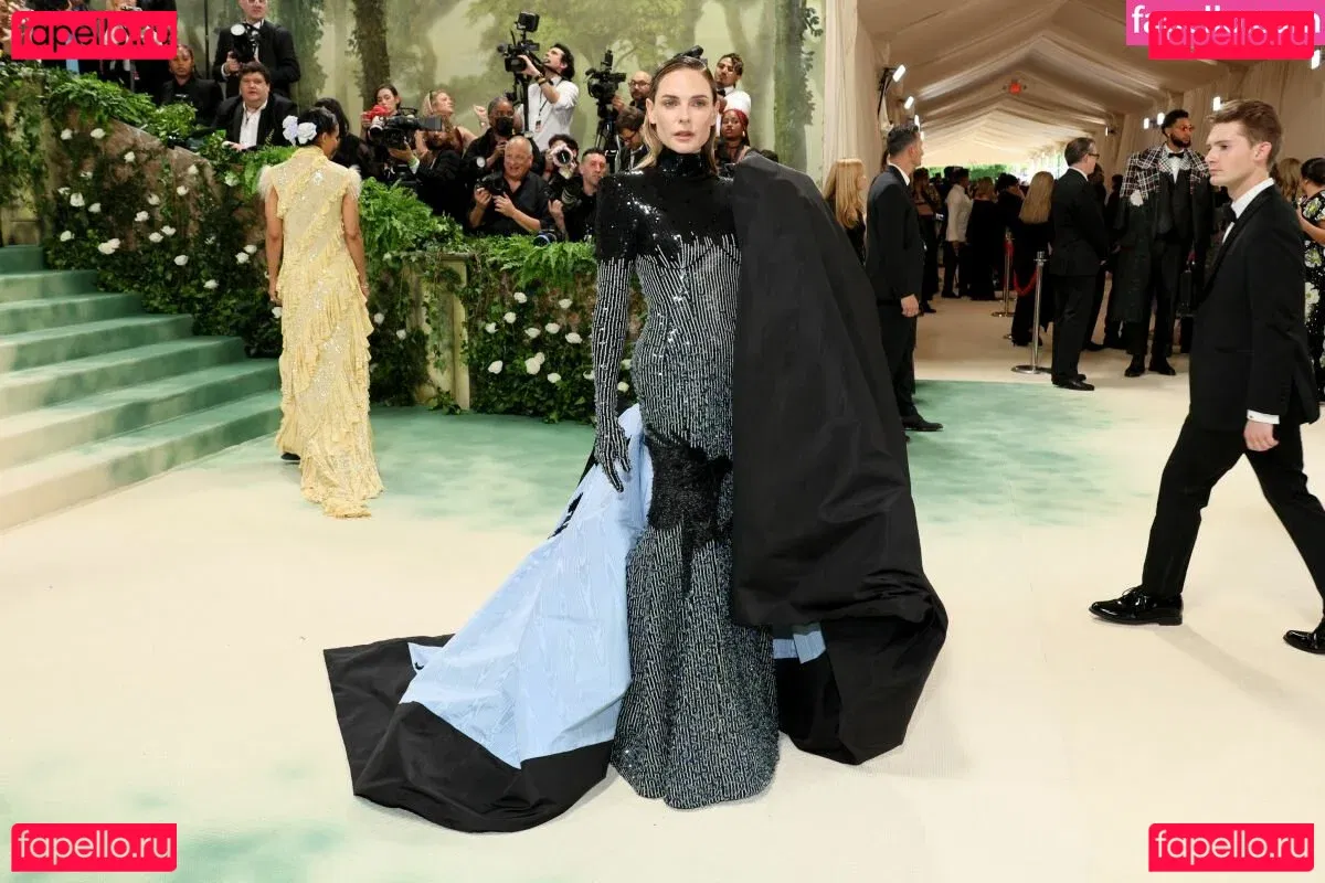 Rebecca Ferguson Onlyfans Photo Gallery 