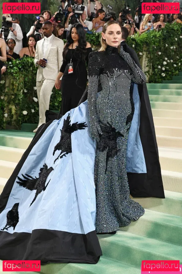 Rebecca Ferguson Onlyfans Photo Gallery 