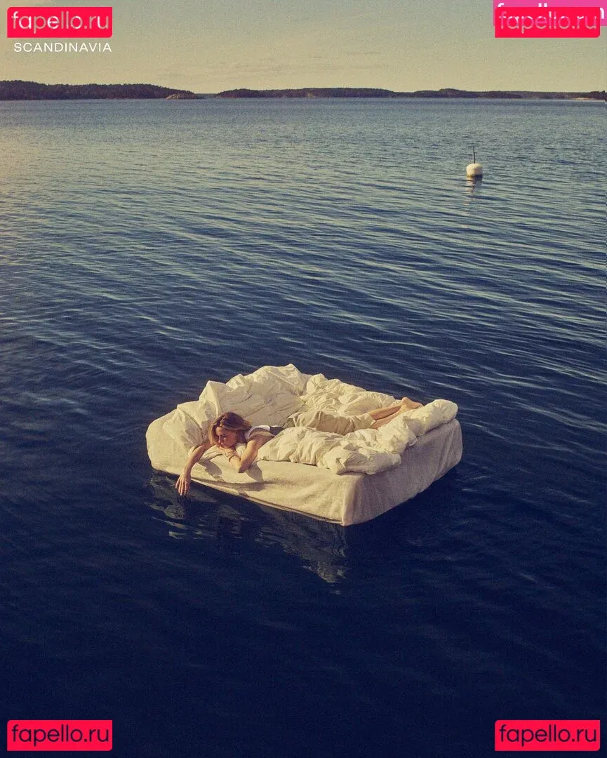 Rebecca Ferguson Onlyfans Photo Gallery 