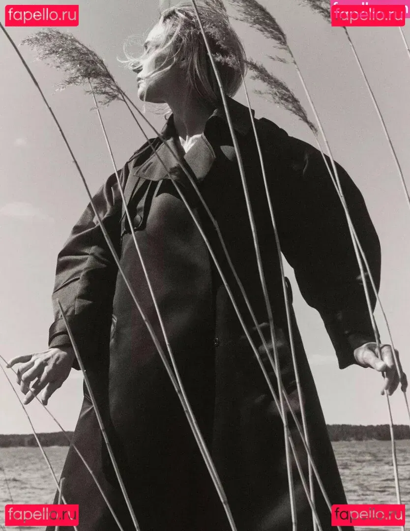 Rebecca Ferguson Onlyfans Photo Gallery 