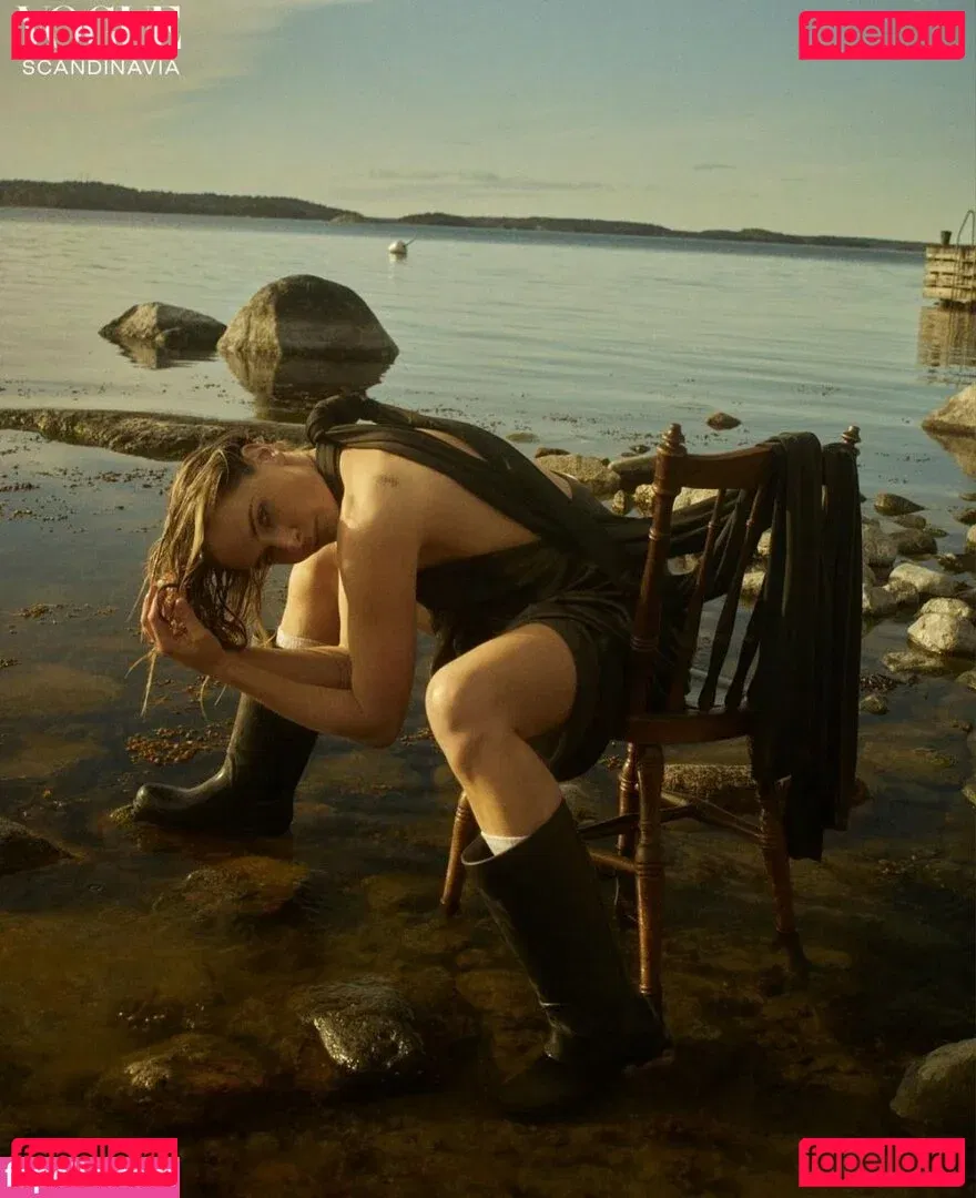 Rebecca Ferguson Onlyfans Photo Gallery 