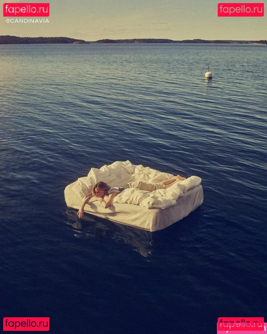 Rebecca Ferguson Onlyfans Photo Gallery 