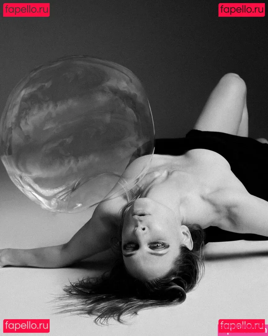 Rebecca Ferguson Onlyfans Photo Gallery 