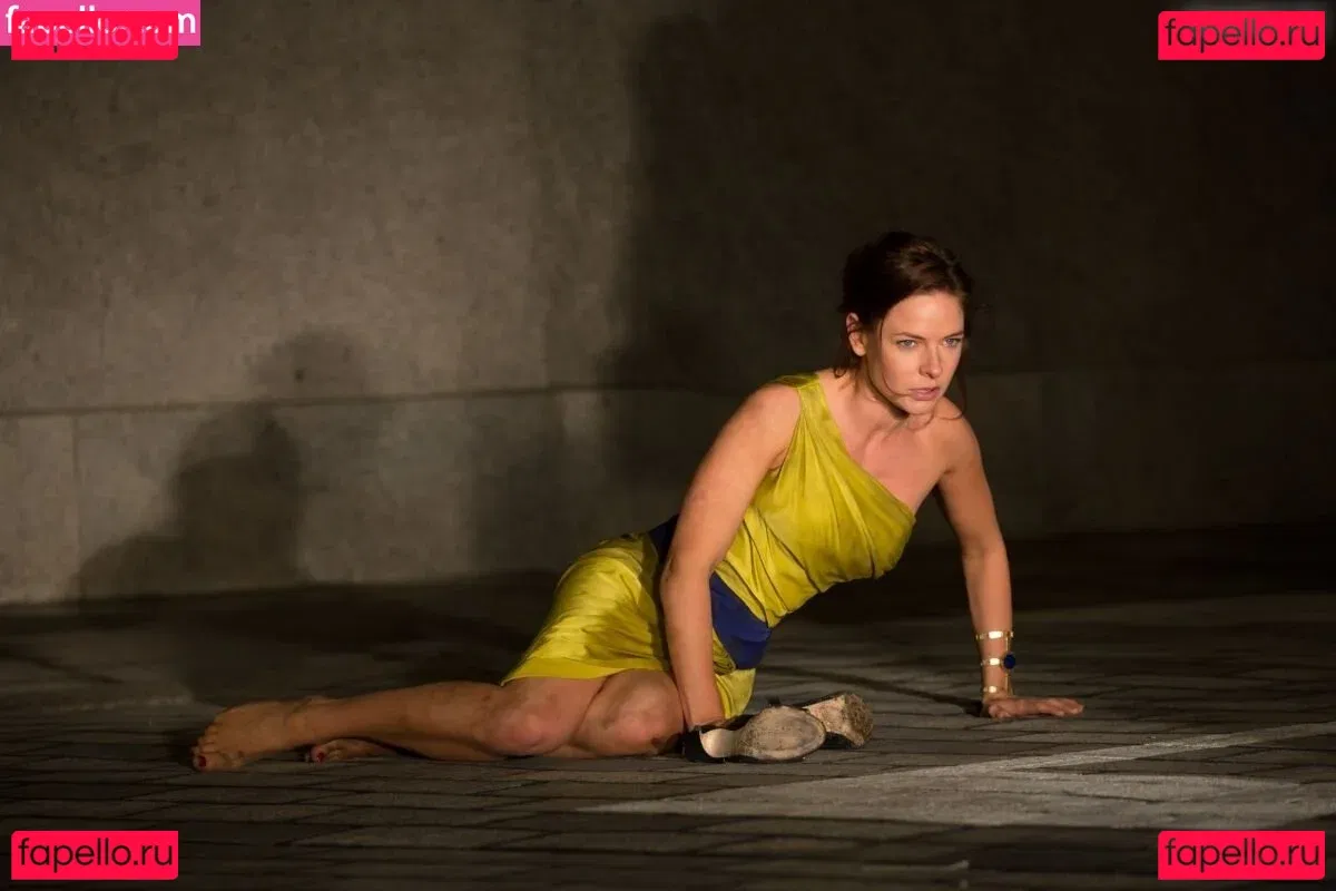 Rebecca Ferguson Onlyfans Photo Gallery 