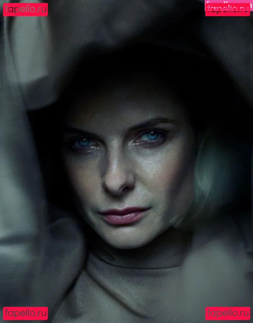 Rebecca Ferguson Onlyfans Photo Gallery 