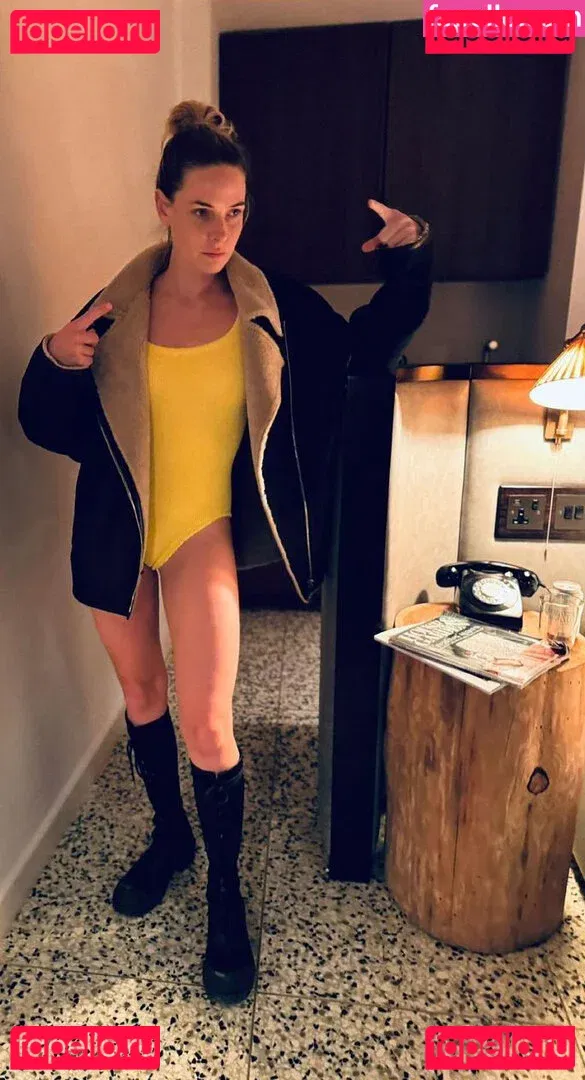 Rebecca Ferguson Onlyfans Photo Gallery 