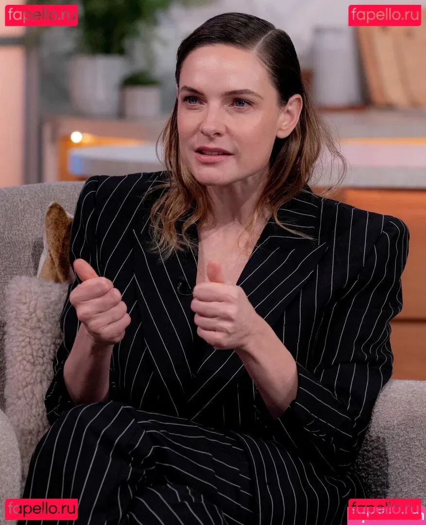 Rebecca Ferguson Onlyfans Photo Gallery 