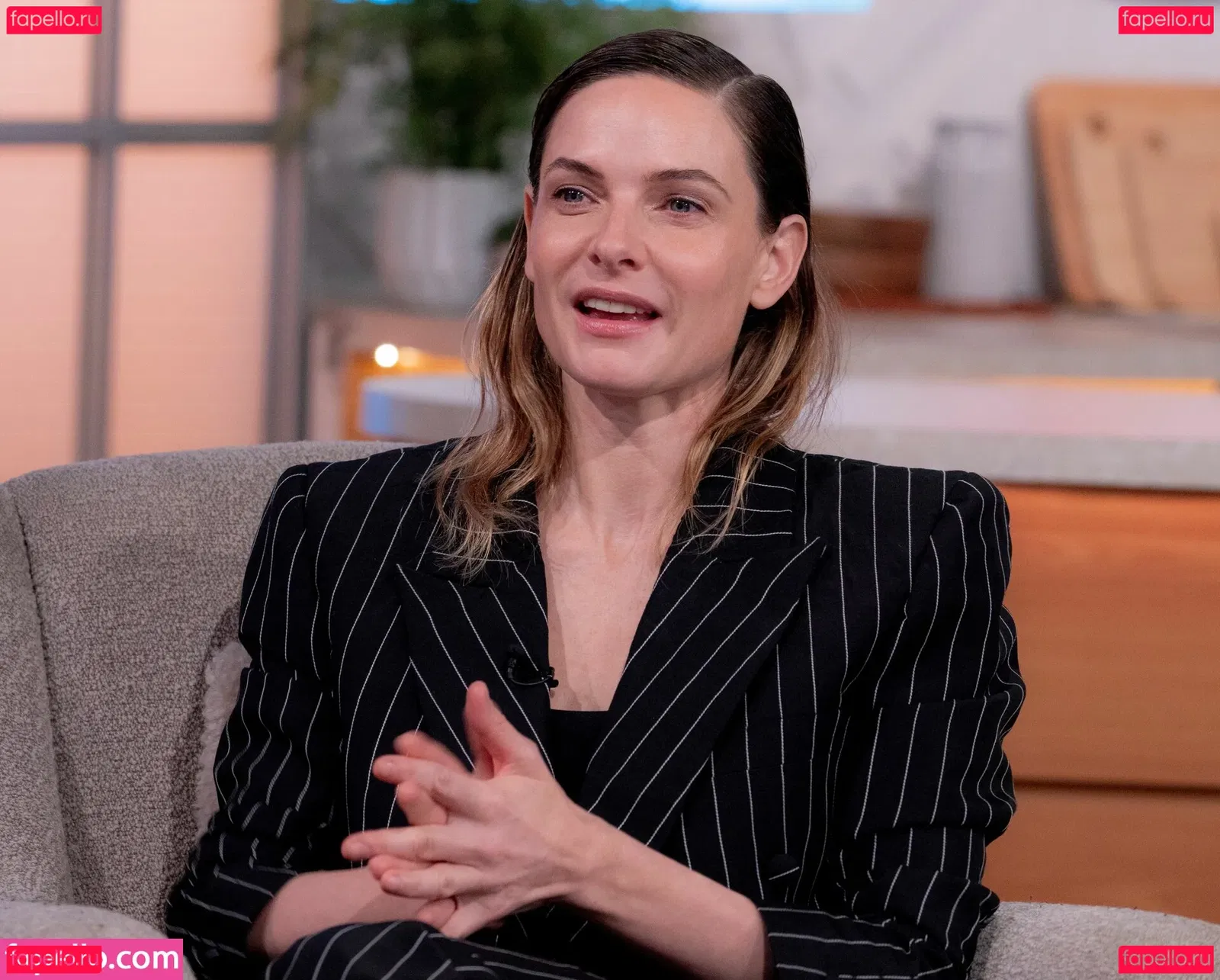 Rebecca Ferguson Onlyfans Photo Gallery 