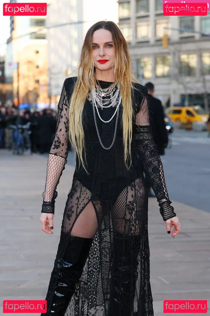 Rebecca Ferguson Onlyfans Photo Gallery 