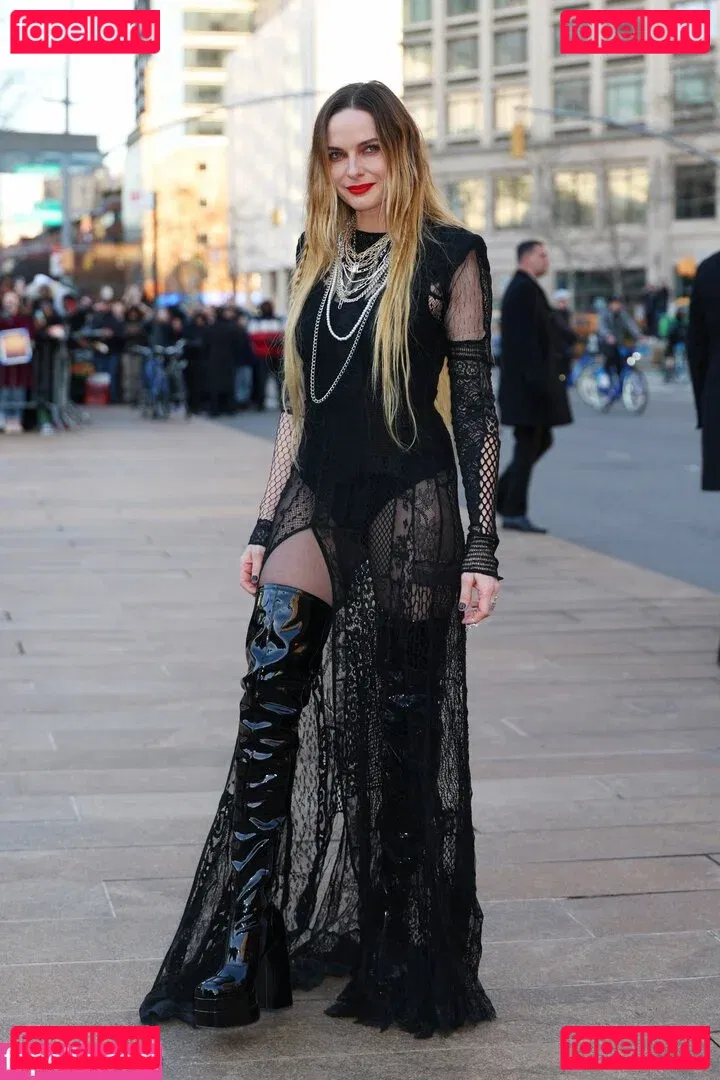 Rebecca Ferguson Onlyfans Photo Gallery 