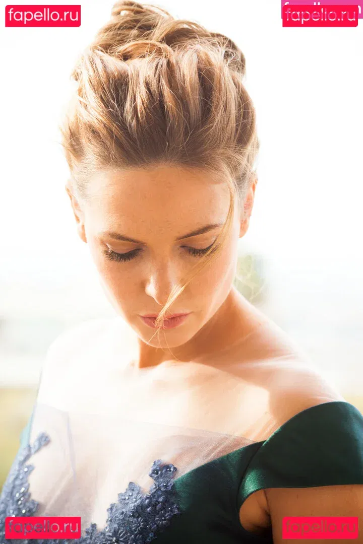 Rebecca Ferguson Onlyfans Photo Gallery 