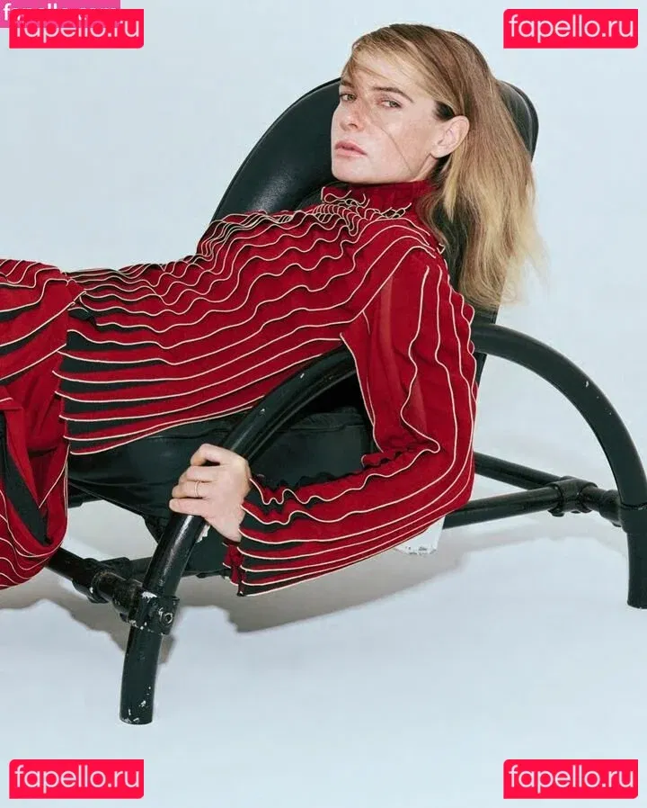 Rebecca Ferguson Onlyfans Photo Gallery 