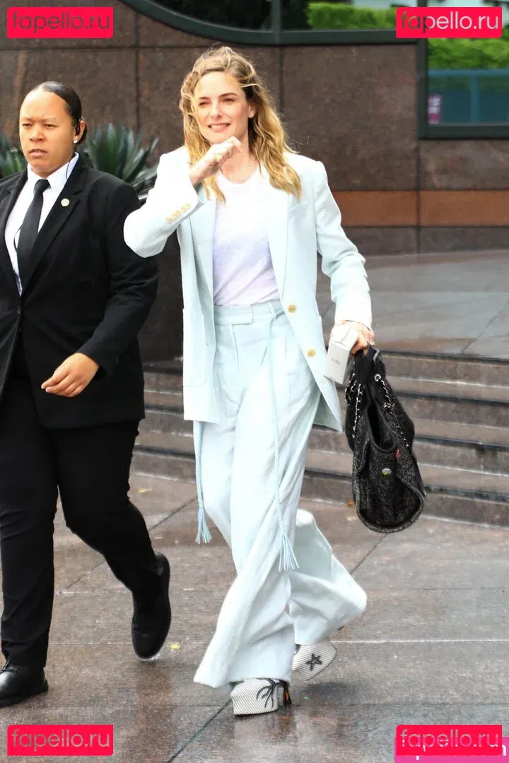 Rebecca Ferguson Onlyfans Photo Gallery 