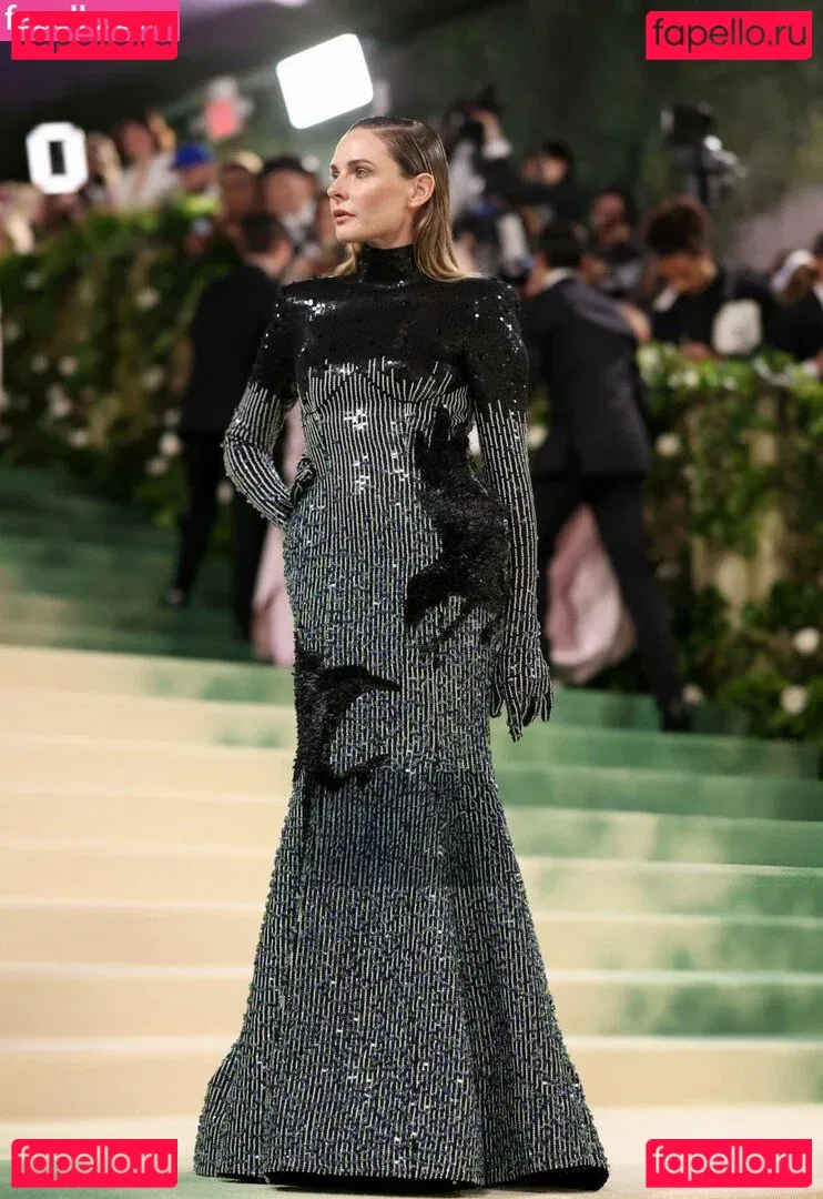 Rebecca Ferguson Onlyfans Photo Gallery 