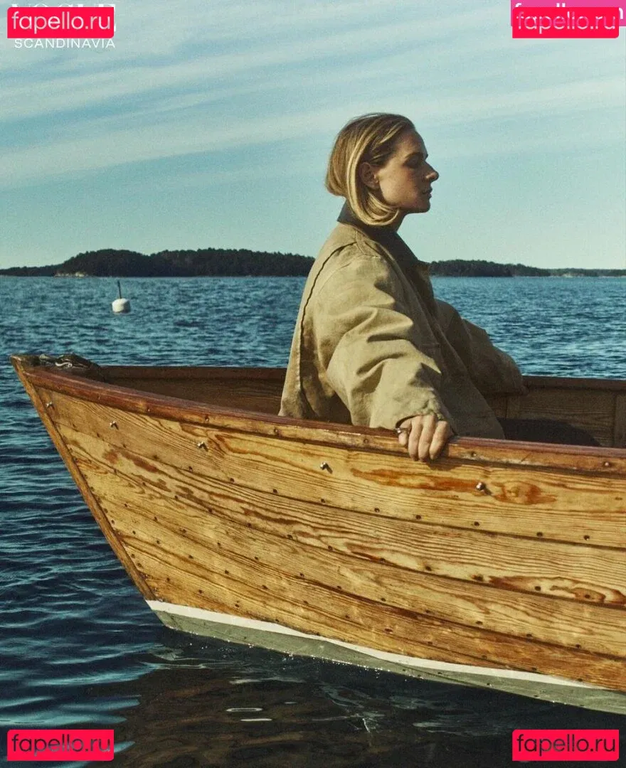 Rebecca Ferguson Onlyfans Photo Gallery 