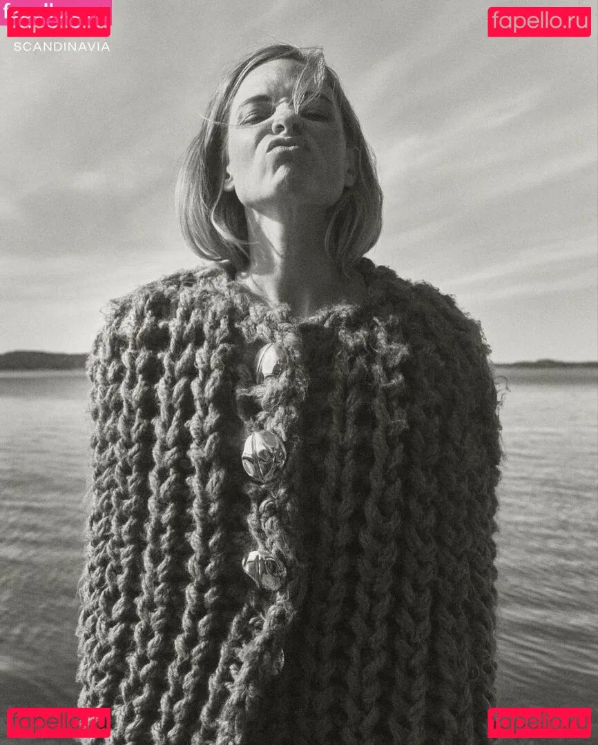 Rebecca Ferguson Onlyfans Photo Gallery 